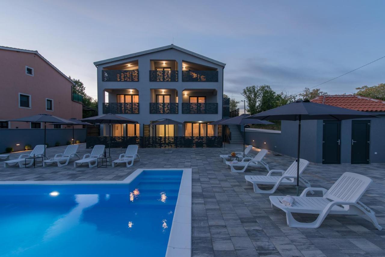Apartmani Natalija Porec Exterior photo
