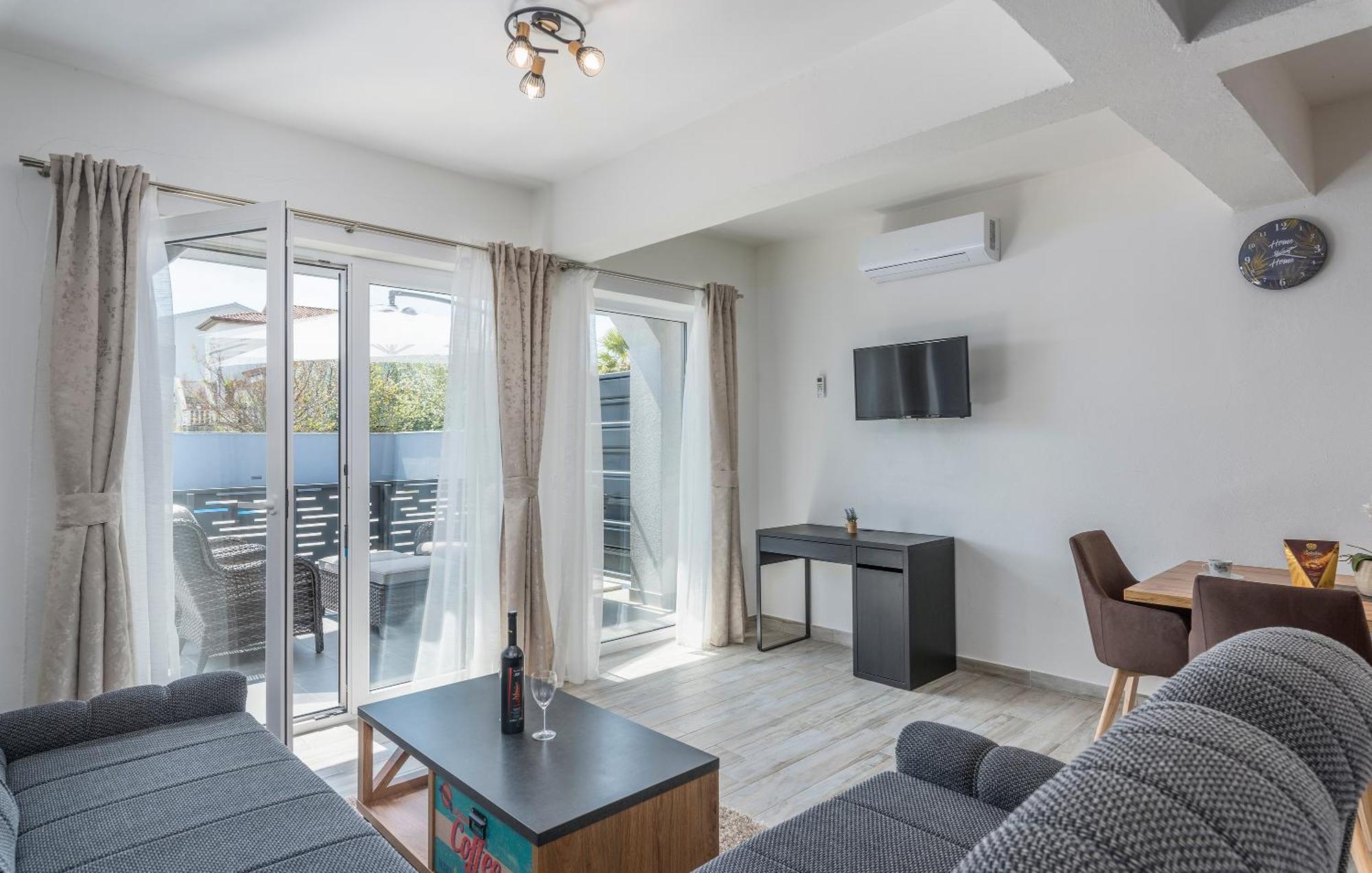 Apartmani Natalija Porec Exterior photo